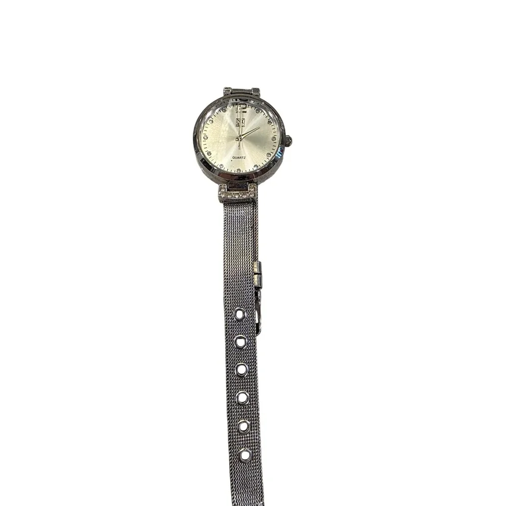 NY & Co Womens Silver Tone‎ Quartz Mesh Band Crystal Accent Watch New Battery